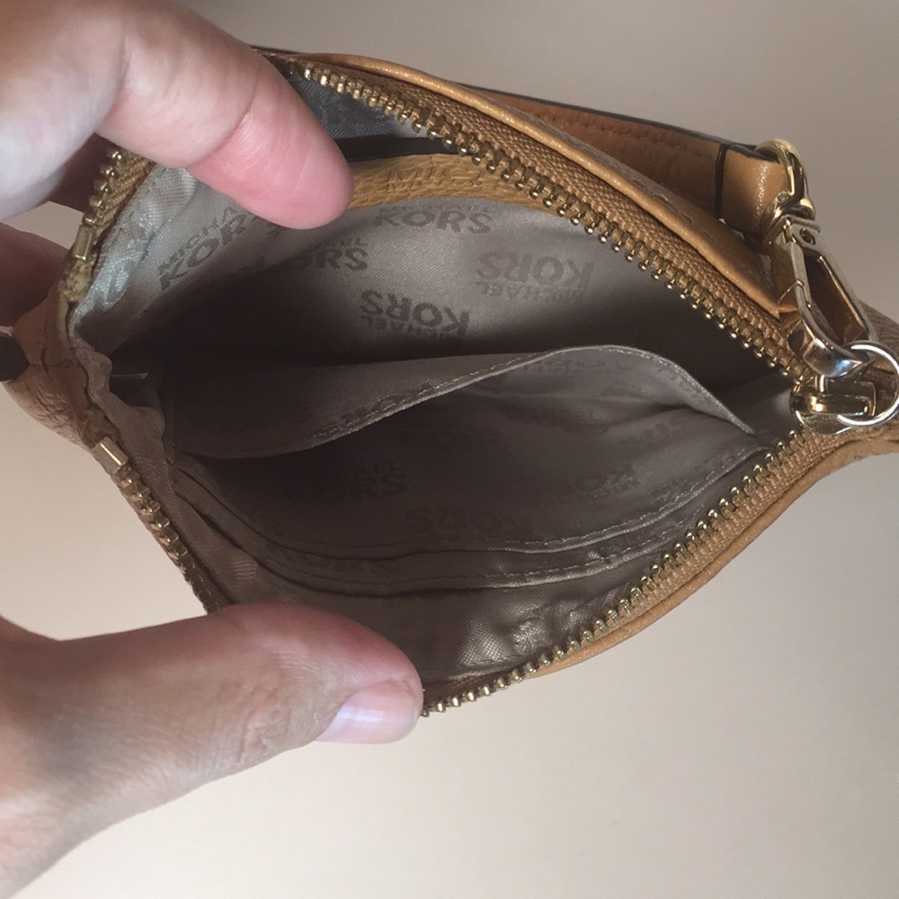 Michael Kors Wristlet ID Holder/Coin Purse/Wallet - Picture 6 of 7